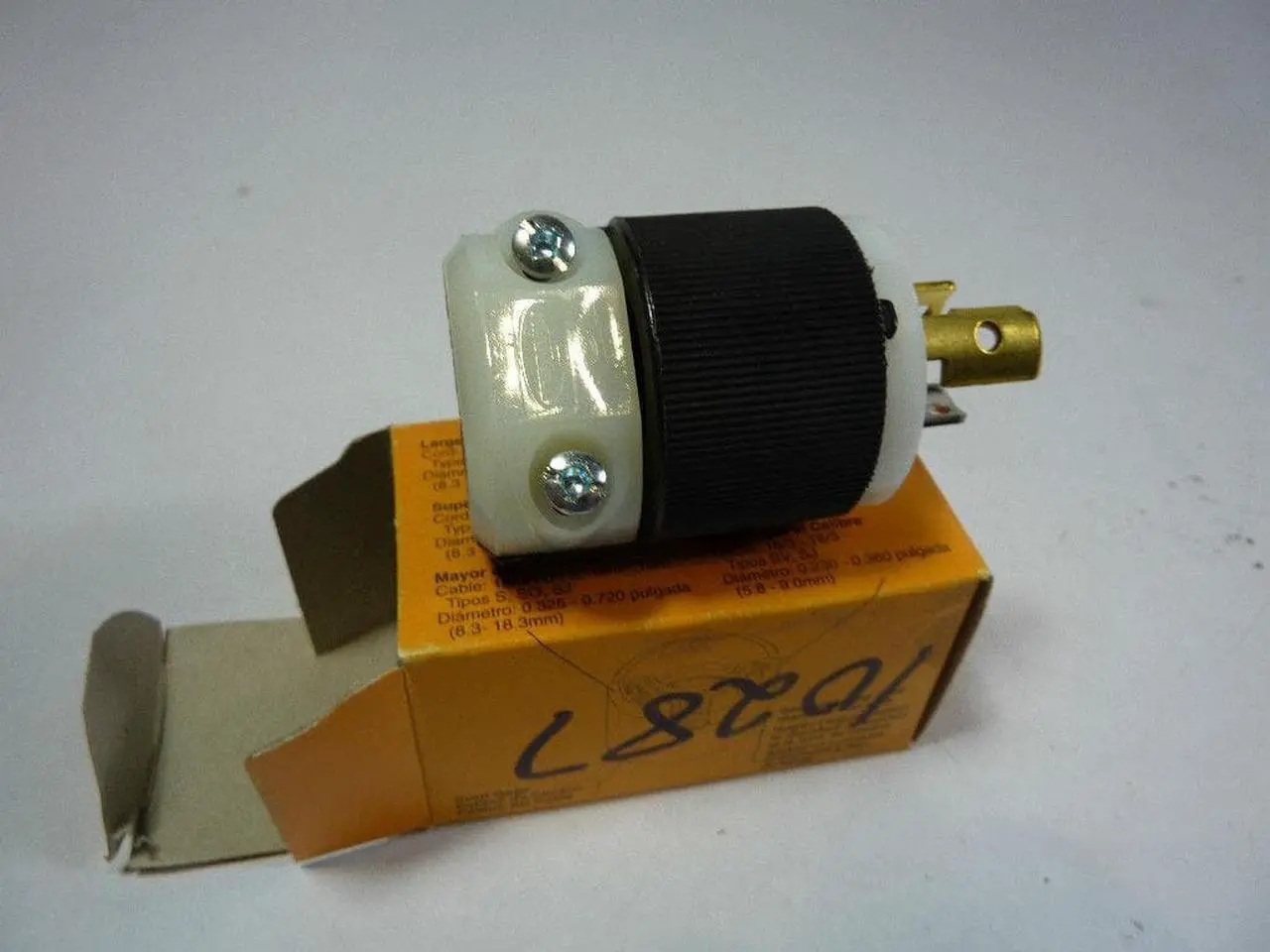 Alt view image 3 of 5 - HUBBELL WIRING DEVICE-KELLEMS HBL4720C Locking Plug, L5-15P, 15 A, 125V AC,