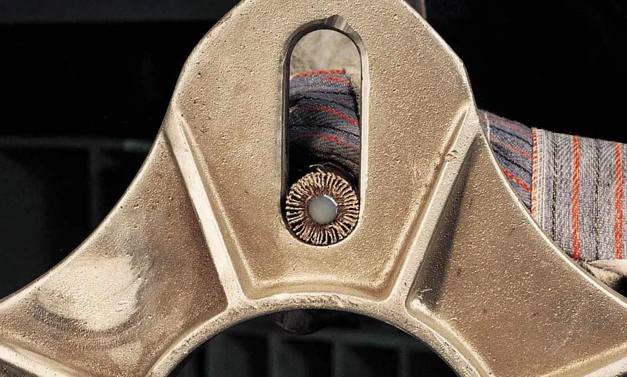 Alt view image 2 of 2 - Walter 15F162 COOLCUT Abrasive Flap Wheel [Pack of 10] 120 Grit Finishing Wheel