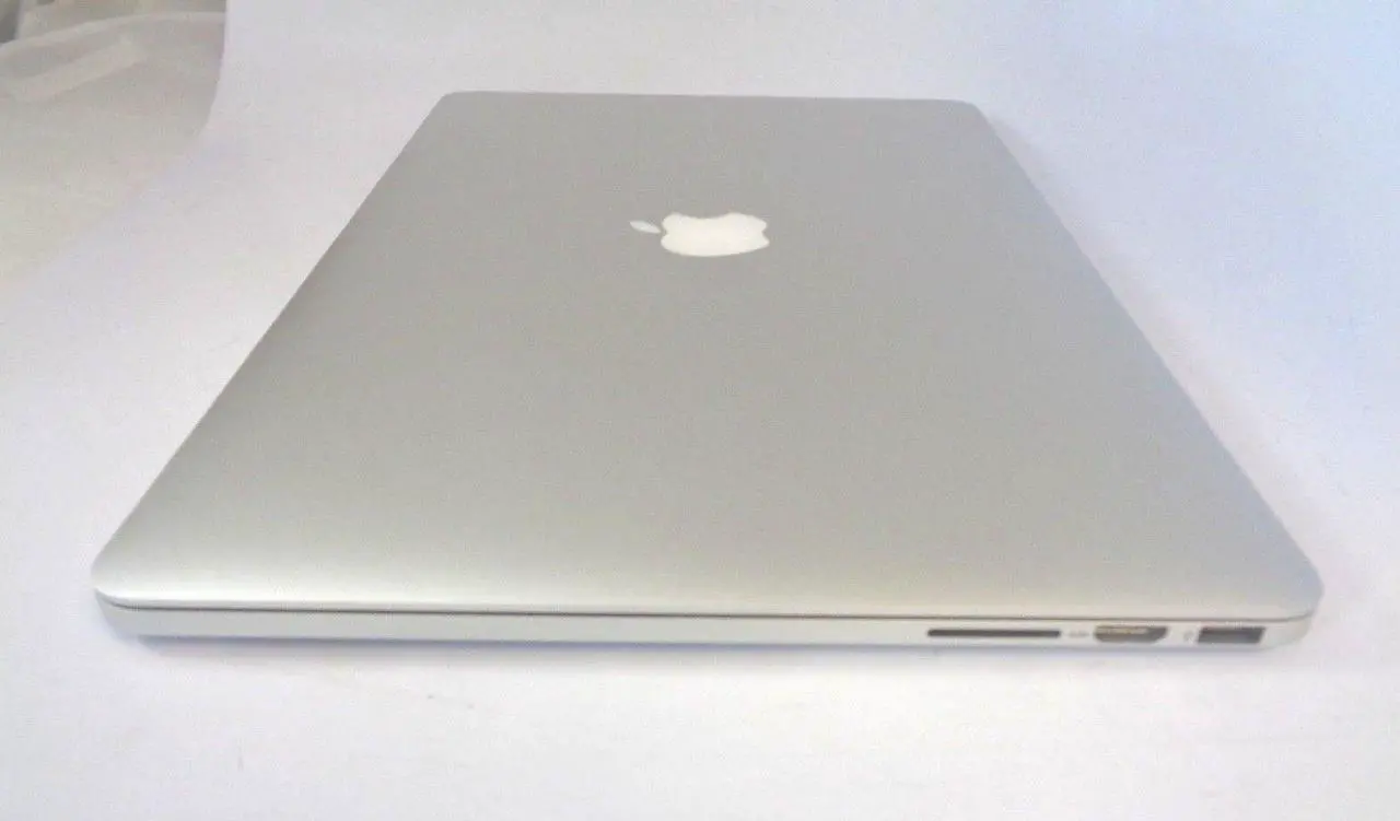 Alt view image 4 of 13 - Apple MacBook Pro 15.4" A1398 i7-4750HQ 2.0GHz 8GB RAM 256GB SSD MacOS 10.13 ME293LL/A