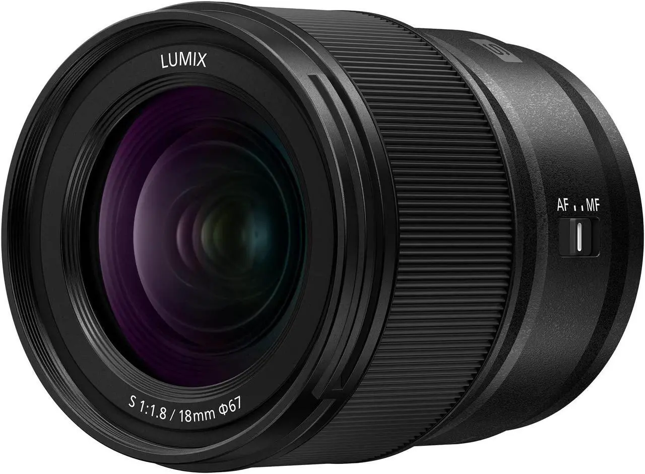 Alt view image 2 of 13 - Panasonic Lumix S 18mm f/1.8 Ultra-Wide-Angle Lens - S-S18
