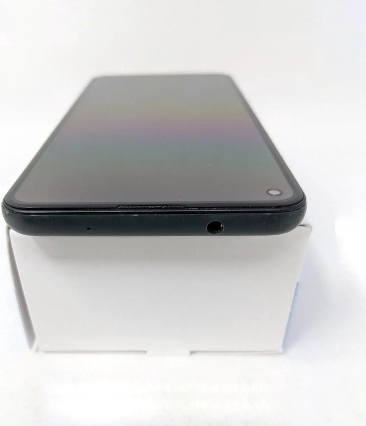 Alt view image 4 of 6 - Grade B Google Pixel 5A 5G 128GB G1F8F Unlocked 6.34 inch OLED Display 6GB RAM Dual Camera Smartphone - Mostly Black