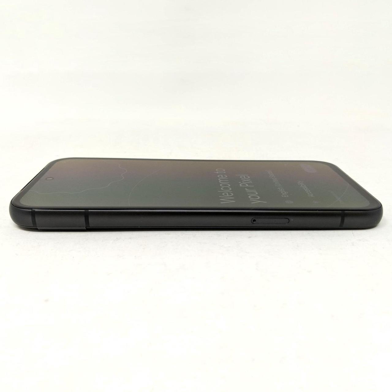 Alt view image 5 of 7 - Google Pixel 8a 5G 128GB GKV4X Factory Unlocked 6.1 inch in 8GB RAM Smartphone - Obsidian - Good