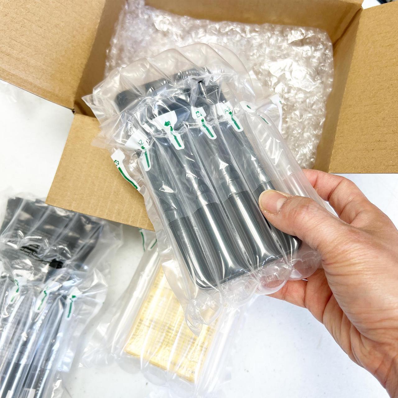 Alt view image 5 of 7 - Innovative Haus Pack of 25 7 Inch x 8 Inch Inflatable Air Column Pouch Protectors with Free Pump for Heavy Duty Packing and Shipping Packaging Supplies. Protect Fragile Items for Moving and Storage