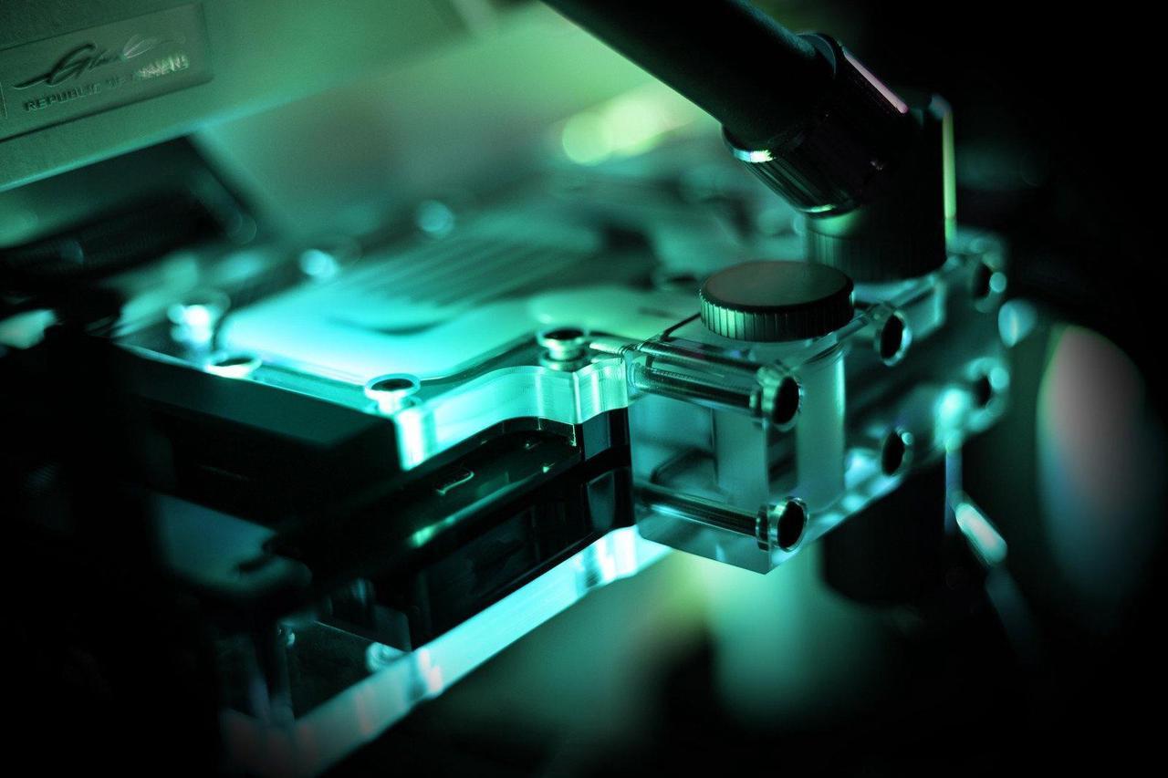 Main image of EK-Quantum Vector Trinity RTX 3080/3090 Active Backplate D-RGB - Plexi