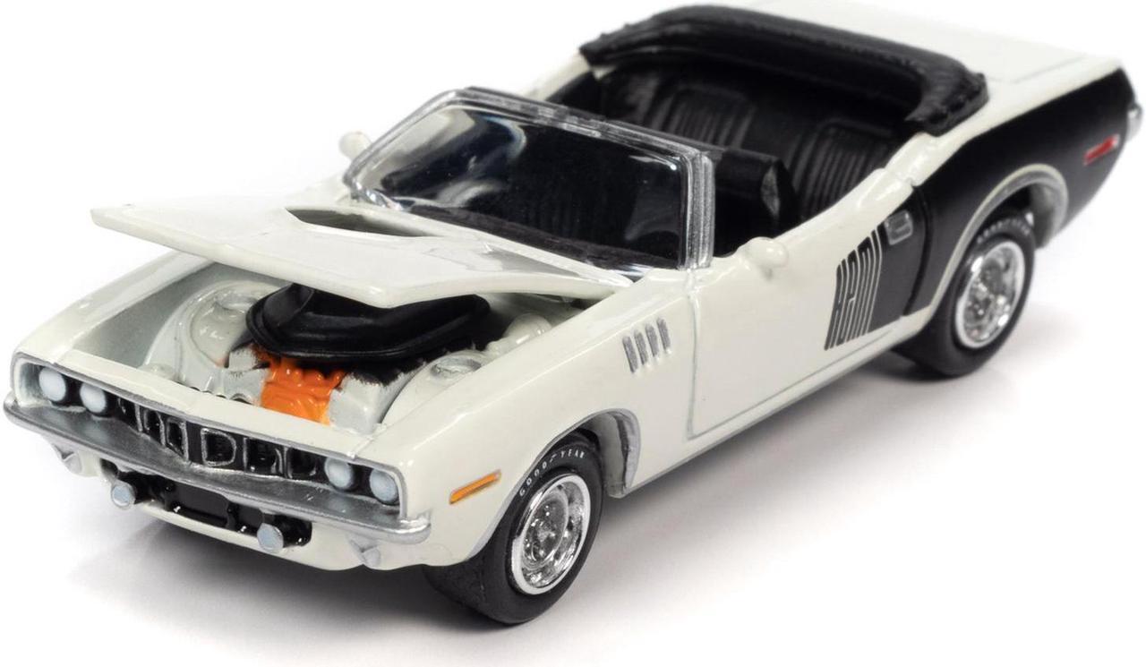 Alt view image 4 of 4 - 1971 Plymouth Barracuda Convertible Sno White with Black Hemi Side Billboards "Class of 1971" Limited Edition to 7418 pieces Worldwide "Muscle Cars USA" Series 1/64 Diecast Model Car by J