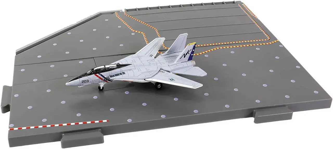 Alt view image 5 of 6 - Grumman F-14 Tomcat Fighter Aircraft "VF-2 Bounty Hunters" (CVN-65) Aircraft Carrier Deck 1/200 Diecast Model by Forces of Valor