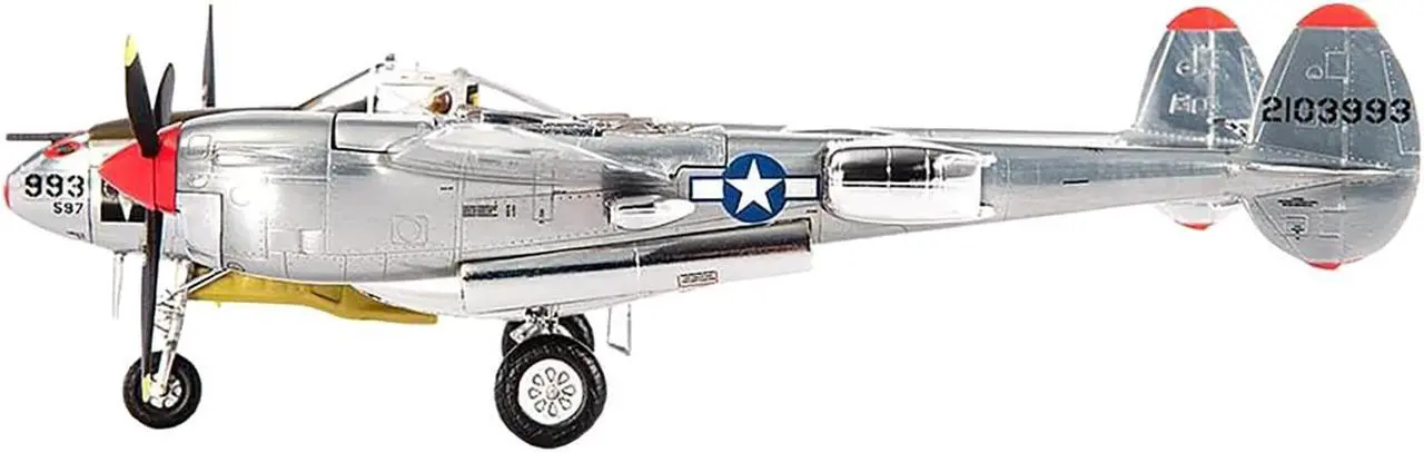 Alt view image 2 of 5 - Lockheed P-38J Lightning Fighter Aircraft "Marge, Captain Richard Bong" (1944) US Army Air Force 1/72 Diecast Model by JC Wings
