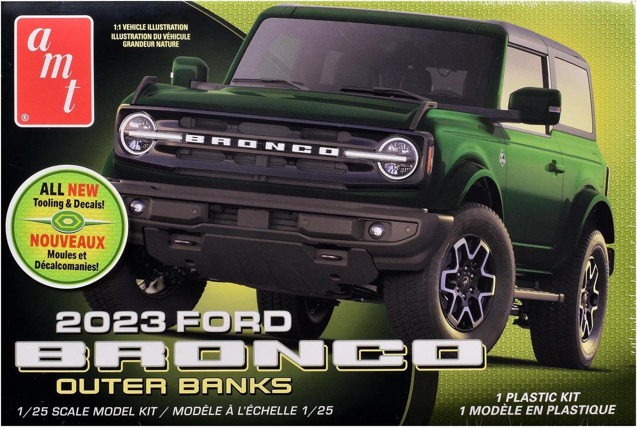 Main image of Skill 2 Model Kit 2023 Ford Bronco Outer Banks 1/25 Scale Model by AMT