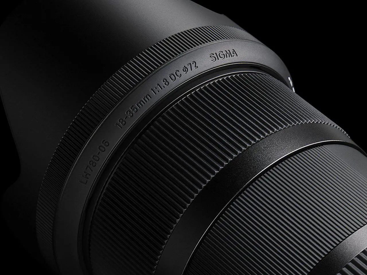 Alt view image 20 of 20 - Sigma 18-35mm F1.8 Art DC HSM Lens for Canon EF (210101)