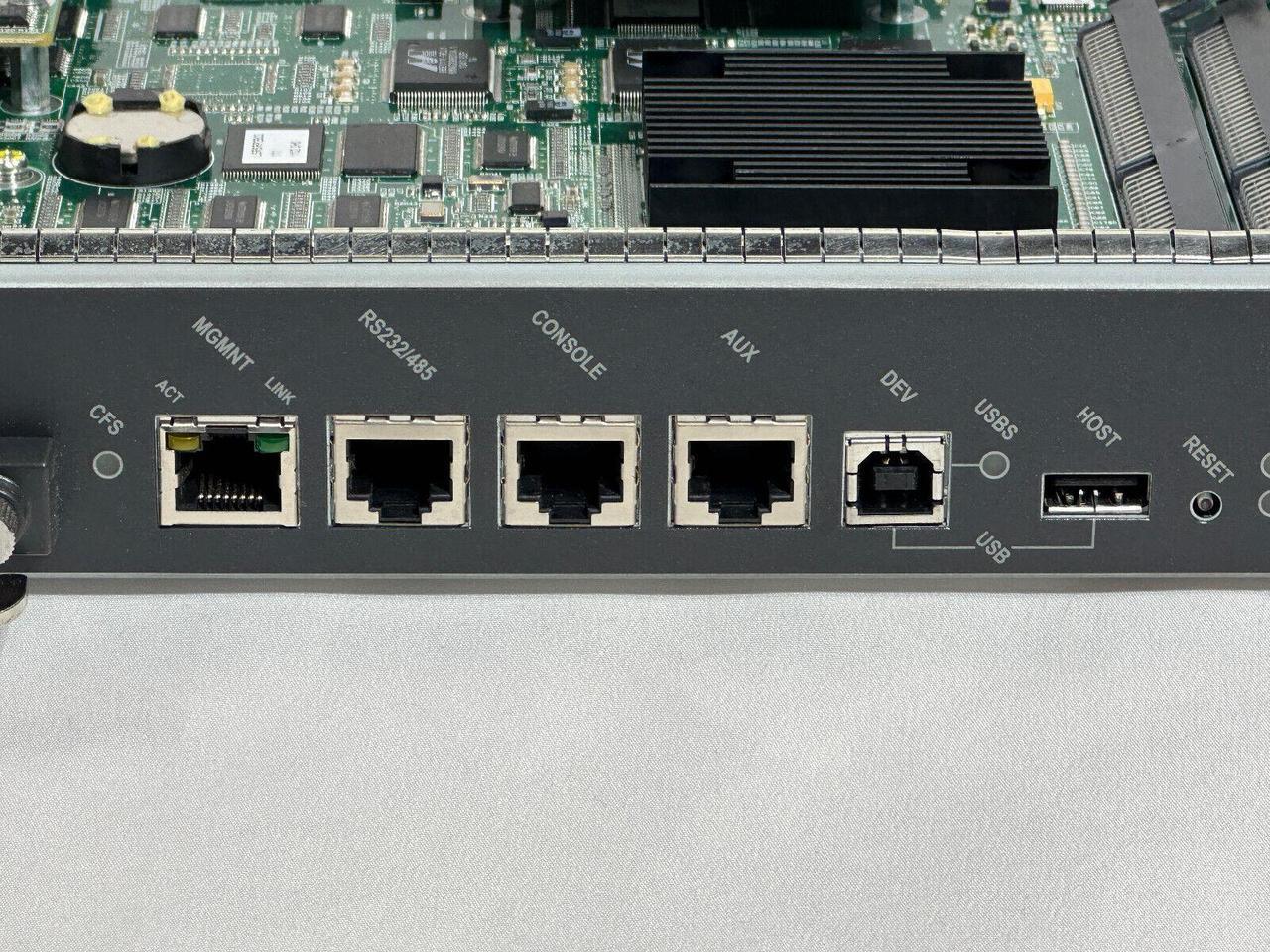 Alt view image 3 of 7 - HP/H3C/HPE 9500 720 Gbps Fabric Switch Module RJ45 Port JC120A