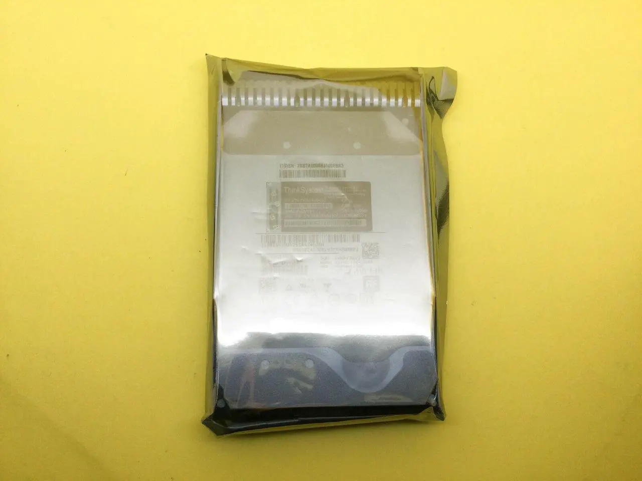 Alt view image 3 of 3 - 7XB7A00068 Lenovo ThinkSystem 12TB 7.2K SATA 6Gb/s 512e 3.5in ENT HDD 01GV181