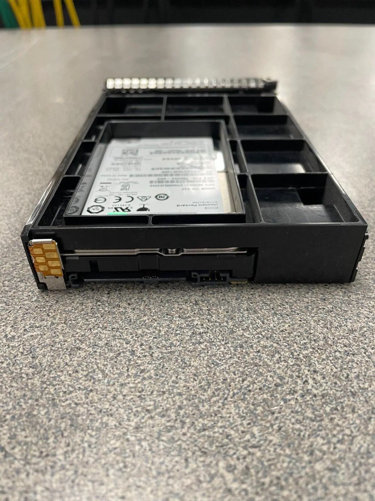 Alt view image 3 of 4 - (NOT FOR HOME PC!) HP G8/G9 600GB 12G 15K 3.5 SAS SC 765424-B21 765867-001 HDD HARD DRIVE 3.5"