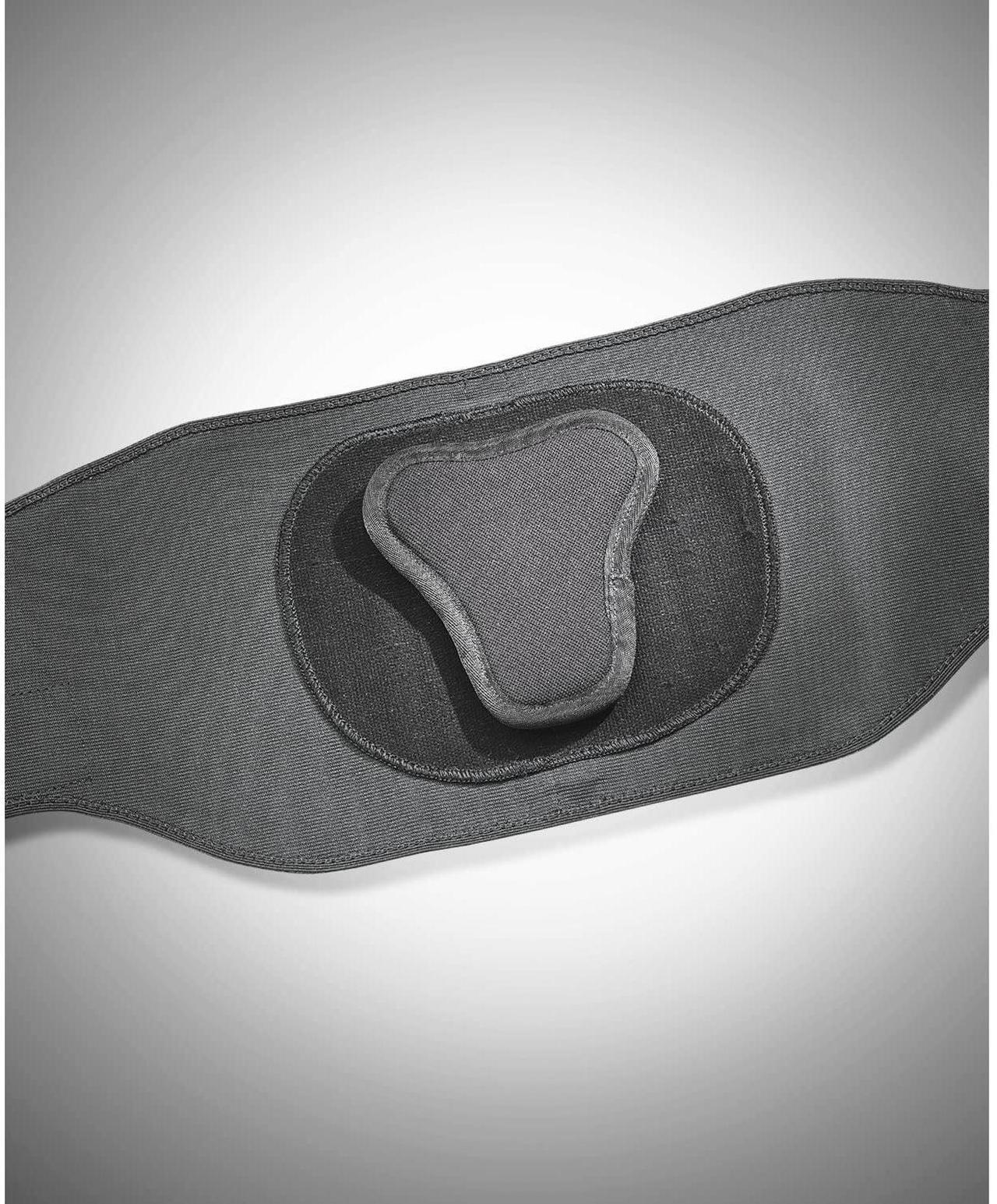 Alt view image 4 of 6 - Mueller Lumbar Back Brace with Removable Pad: Extended Plus Size (Black)