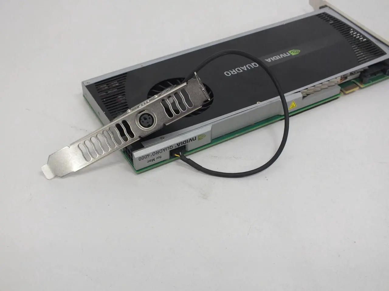 Alt view image 4 of 5 - PNY nVidia Quadro 4000 for MAC 2GB GDDR5 High-End Video Card