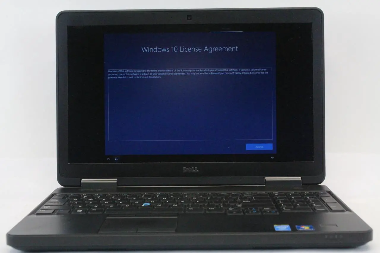 Main image of Dell Latitude E5540 15.6" Laptop - Intel Core i7 4th Gen - 256GB Solid State Drive - 8GB Memory - B Grade - Windows 10 Pro