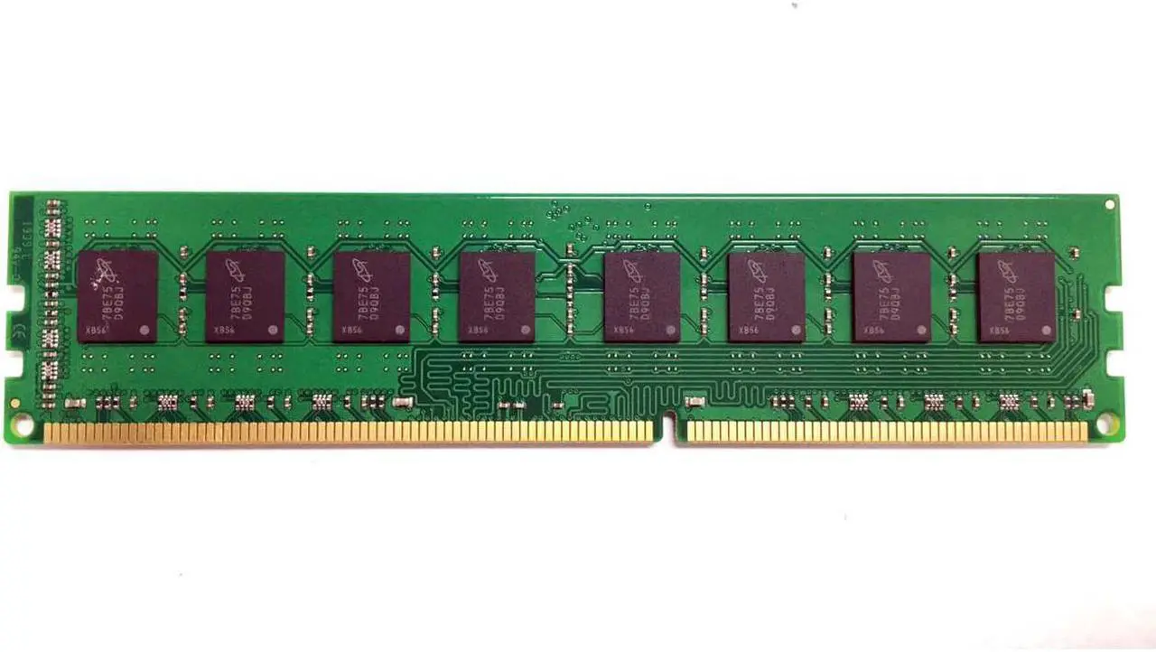 Alt view image 2 of 2 - Avarum Ram 8GB 240p PC3-12800 CL11 16c 512x8 DDR3-1600 2Rx8 1.35V UDIMM