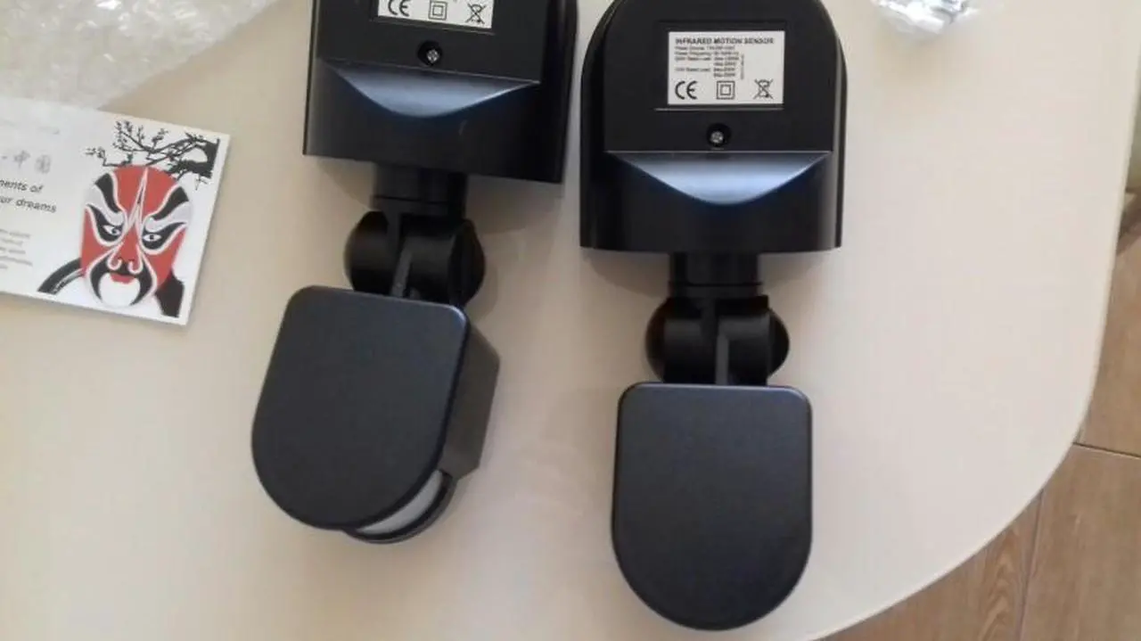 Alt view image 5 of 5 - 220v black with lamp base floodlight infrared body sensing switch