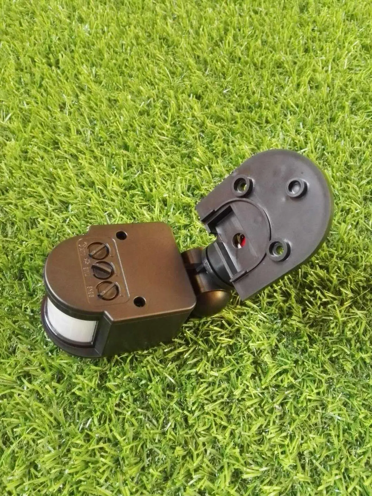 Alt view image 3 of 5 - 220v black with lamp base floodlight infrared body sensing switch
