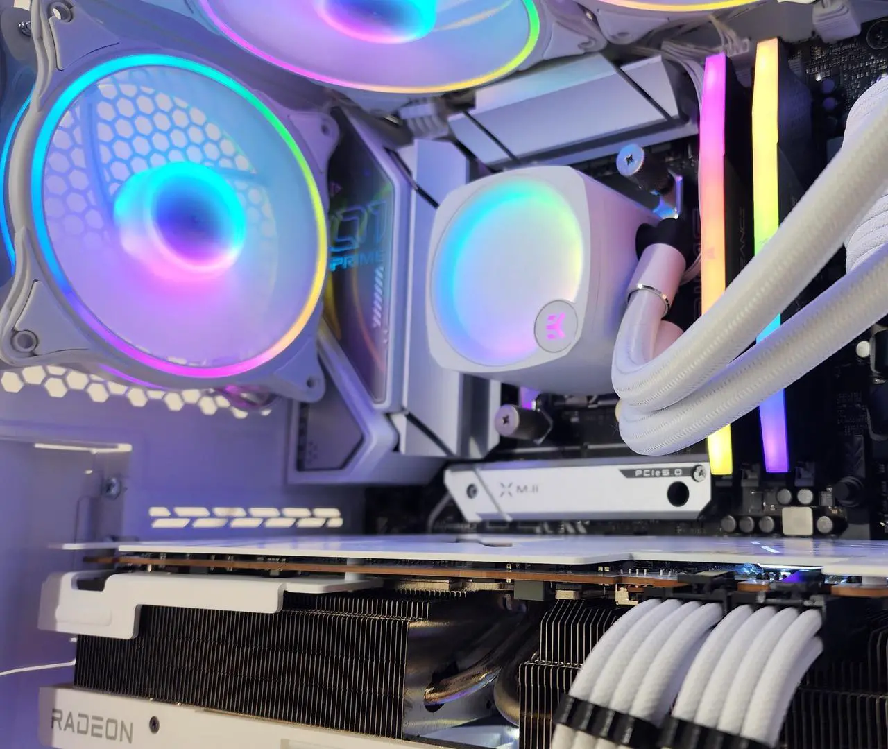 Alt view image 2 of 4 - Gaming PC Ryzen 7 9800X3D 32GB RAM 2TB SSD RX 7900 XTX 24GB Windows 11 Computer