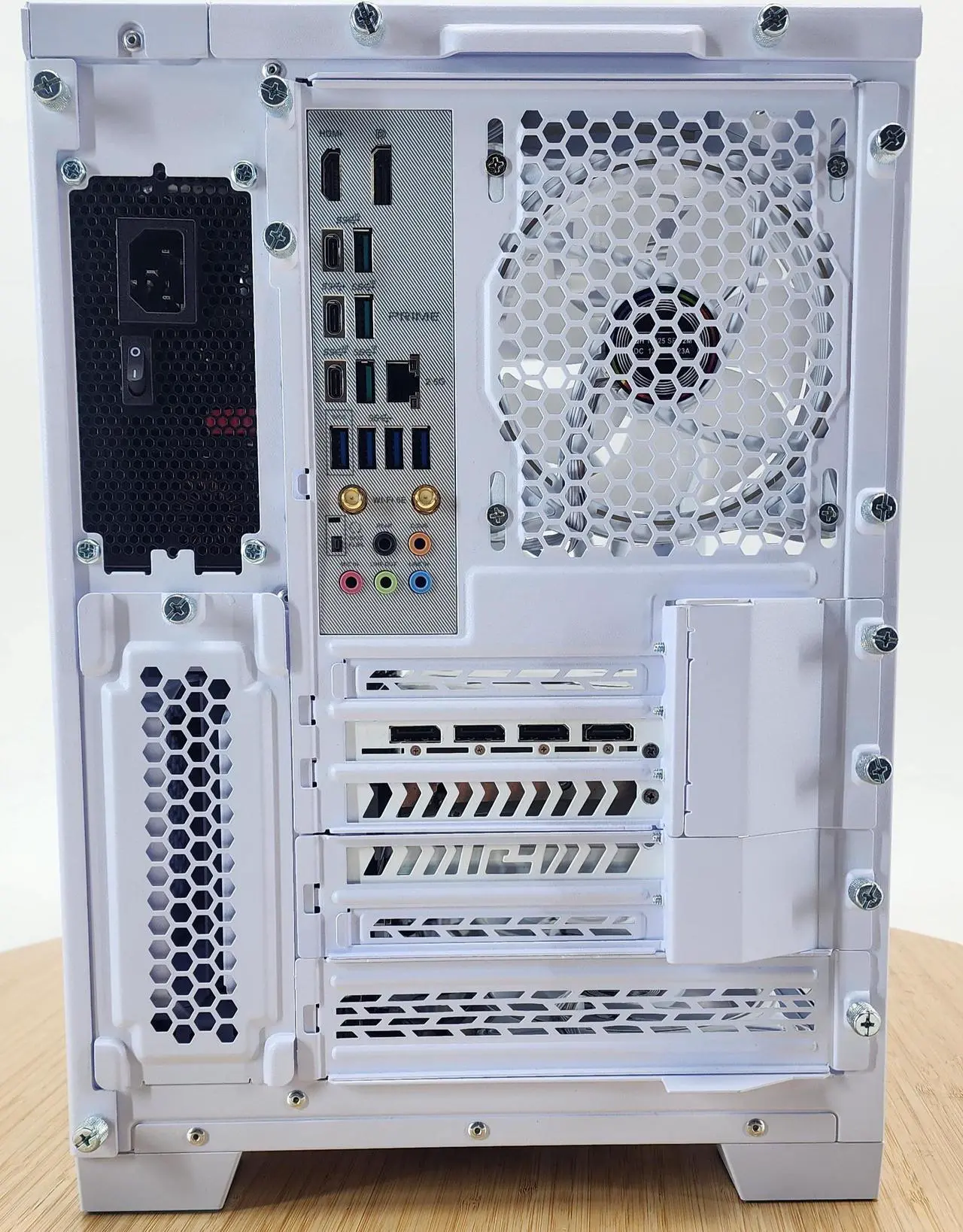 Alt view image 4 of 4 - Gaming PC Ryzen 7 9800X3D 32GB RAM 2TB SSD RX 7900 XTX 24GB Windows 11 Computer