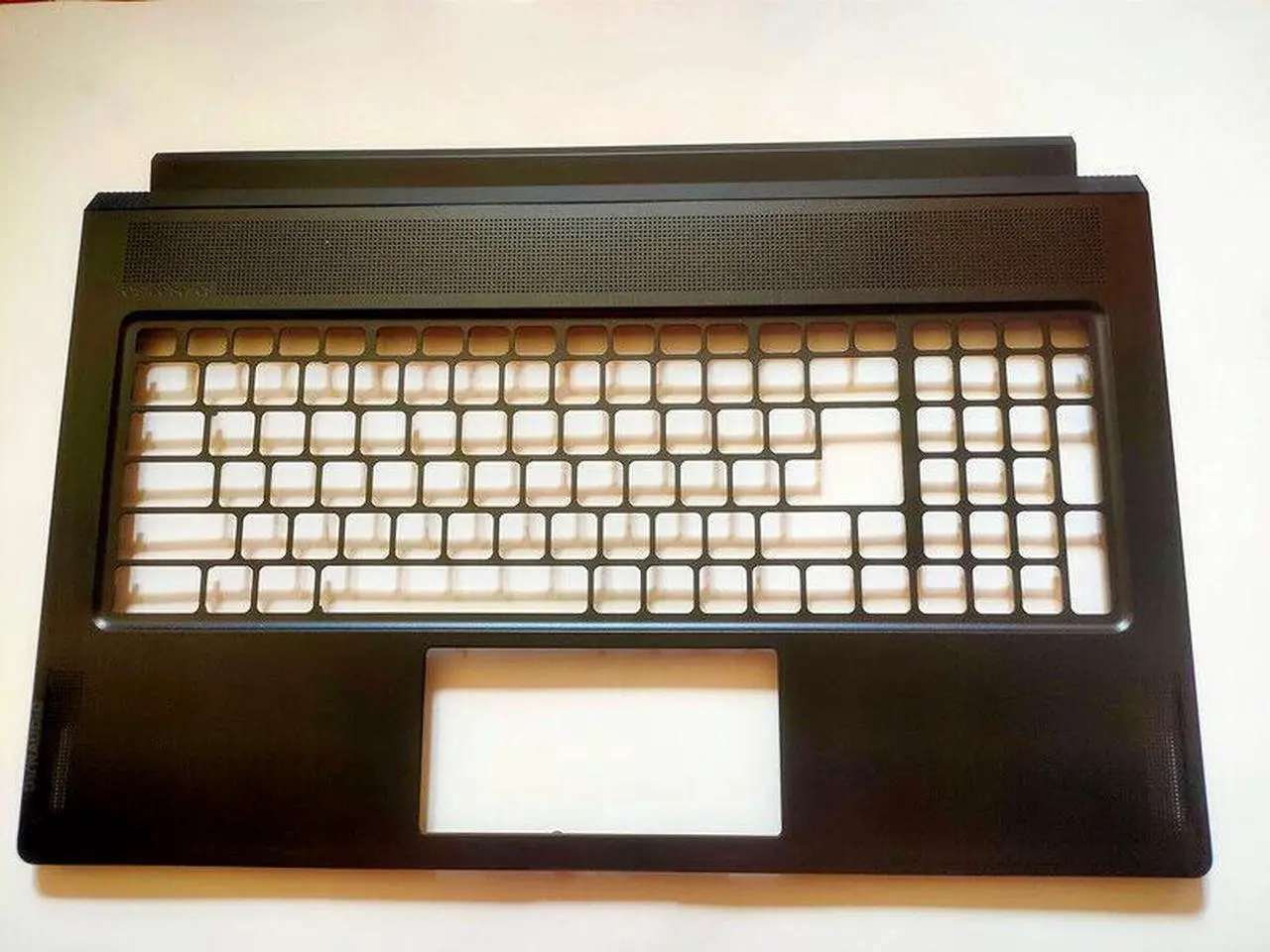 Main image of replacement keyboard for MSI Stealth GS76 MS-17M1 C cover  bezel
