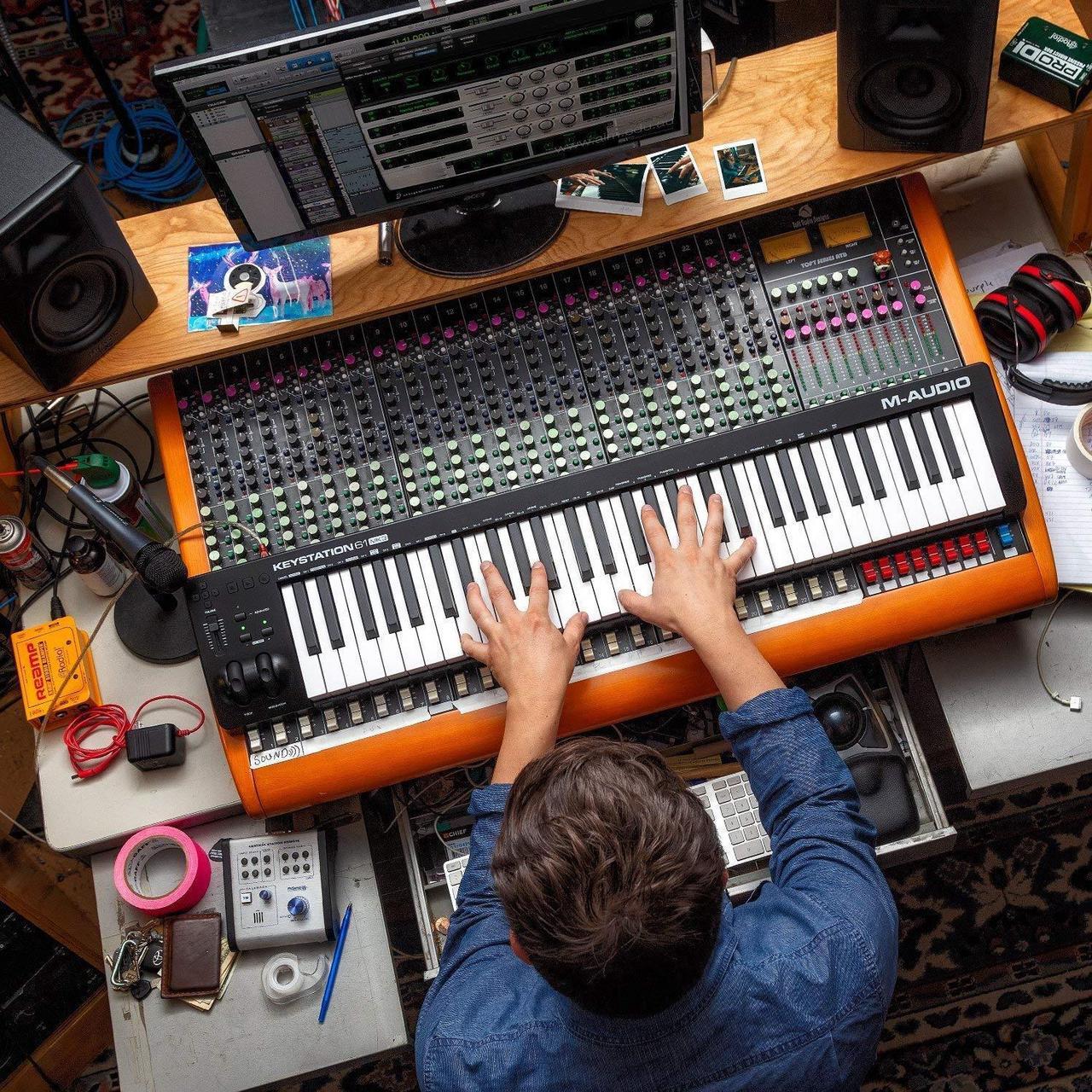 Alt view image 8 of 20 - M-audio Keystation 61 MK3 Start creating and performing music with your Mac or PC with the world's best-selling keyboard controllers