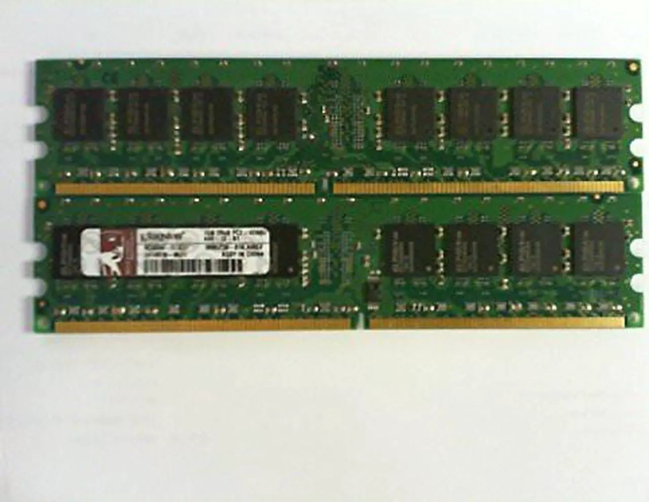 Main image of KINGSTON KC6844-ELG37 1GB DESKTOP DIMM DDR2 PC4200(533) UNBUF 1.8v 2RX8 240P 128MX64 64mX8 CL4 8k