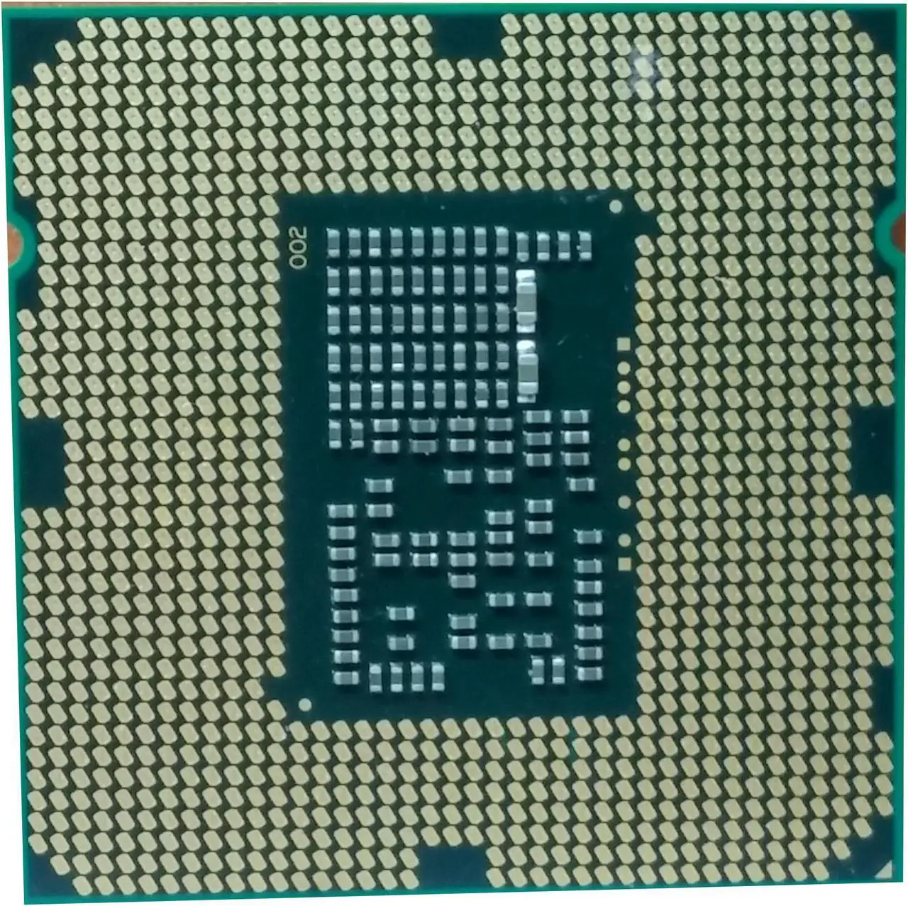 Alt view image 2 of 6 - Intel Core i3 i3-550 3.2GHz 2.5 GT/s LGA 1156/Socket H  SLBUD