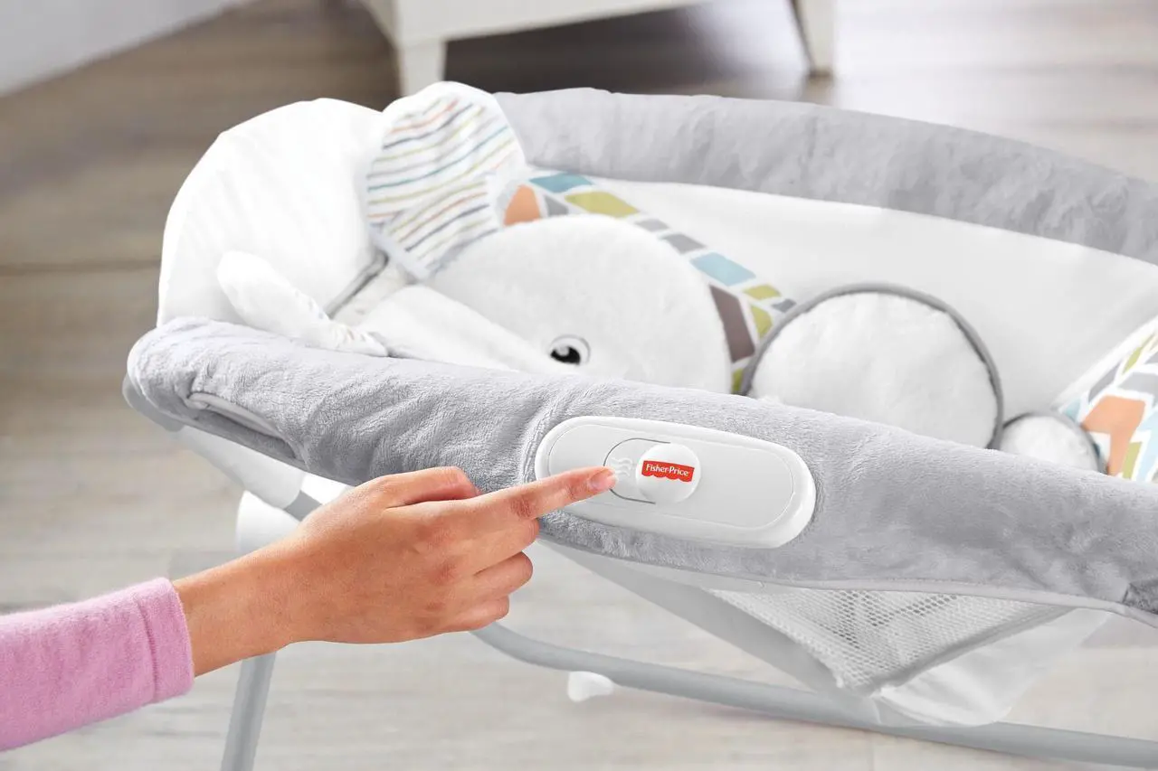 Alt view image 4 of 6 - Fisher-Price Sweet Snugapuppy Dreams Rock 'n Play Sleeper