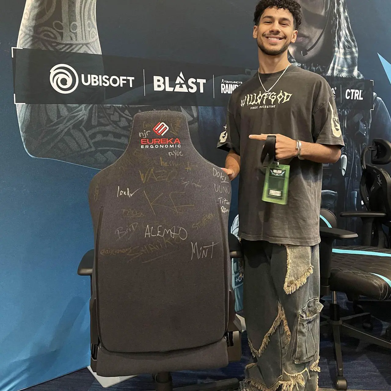 Alt view image 2 of 7 - EUREKA ERGONOMIC "Official Blast Competition Chair" Python II Gaming Chair, Ergonomic Chair with Built-in 4D Adjustable Lumbar Support Red