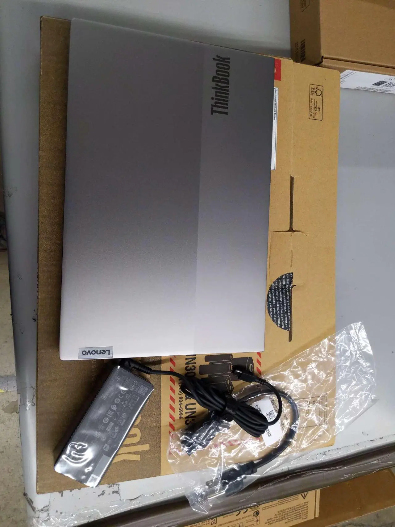 Alt view image 3 of 4 - LENOVO 14 G4 IAP 21DHA16LIH / i5-1235U / 16GB (OB 8G + D4 8G)/ 512GB PCIe (+ One empty slot) Win11 Pro / Grey