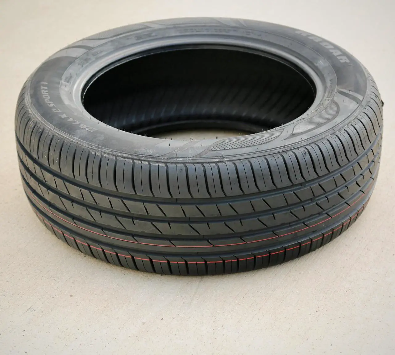 Alt view image 5 of 8 - Radar Dimax E-Sport 1 215/60R16 99V Summer Tire