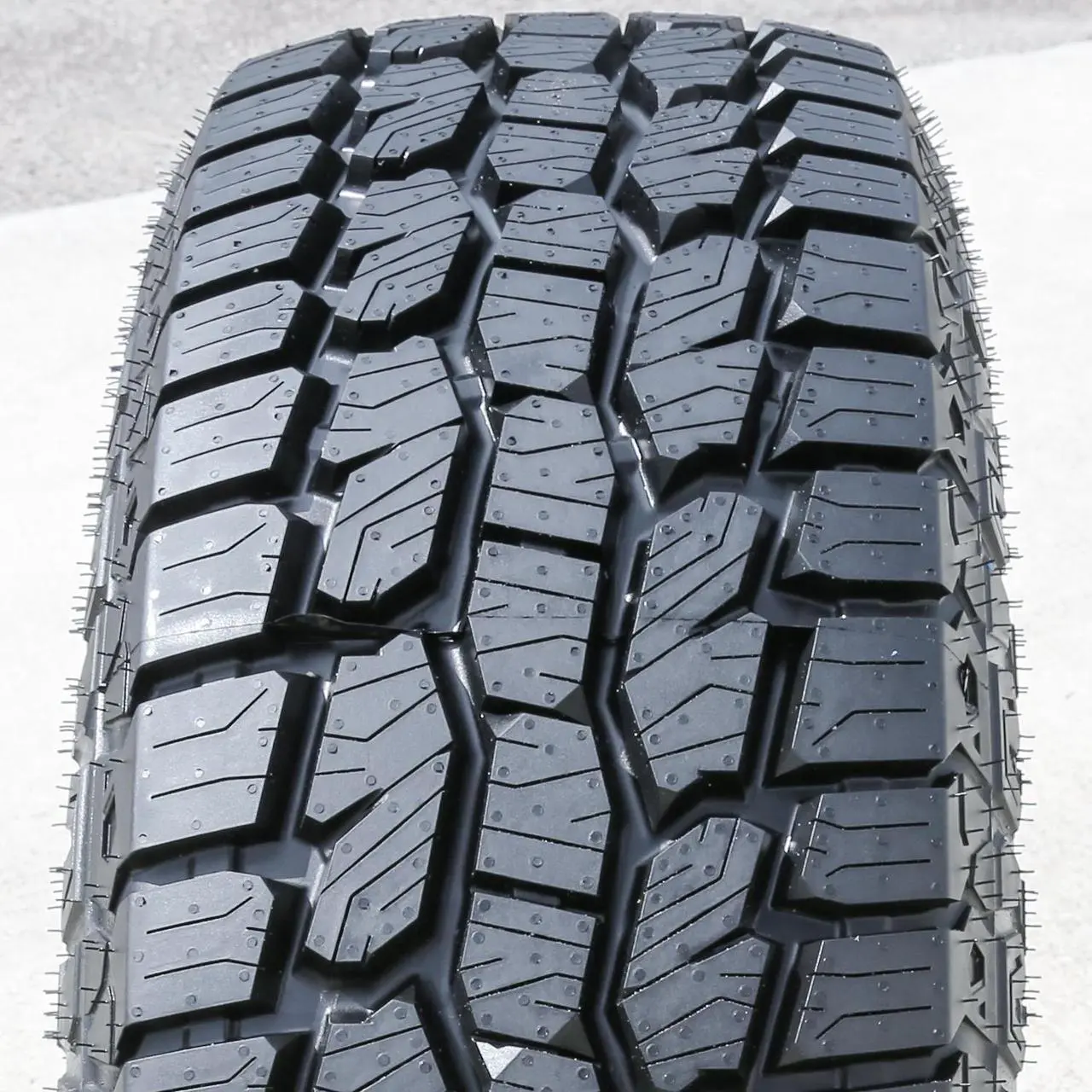 Alt view image 4 of 7 - 31X10.50R15 109R C (6 Ply) - Atlas Paraller A/T All-Terrain Tire