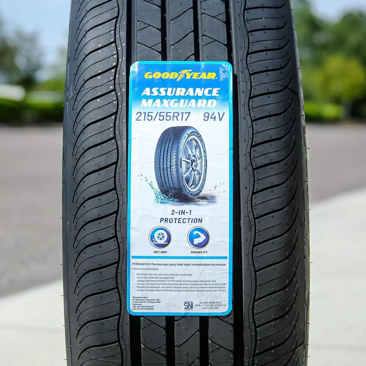 Alt view image 5 of 7 - 215/55R17 94V - Goodyear Assurance MaxGuard Performance All Season Tire