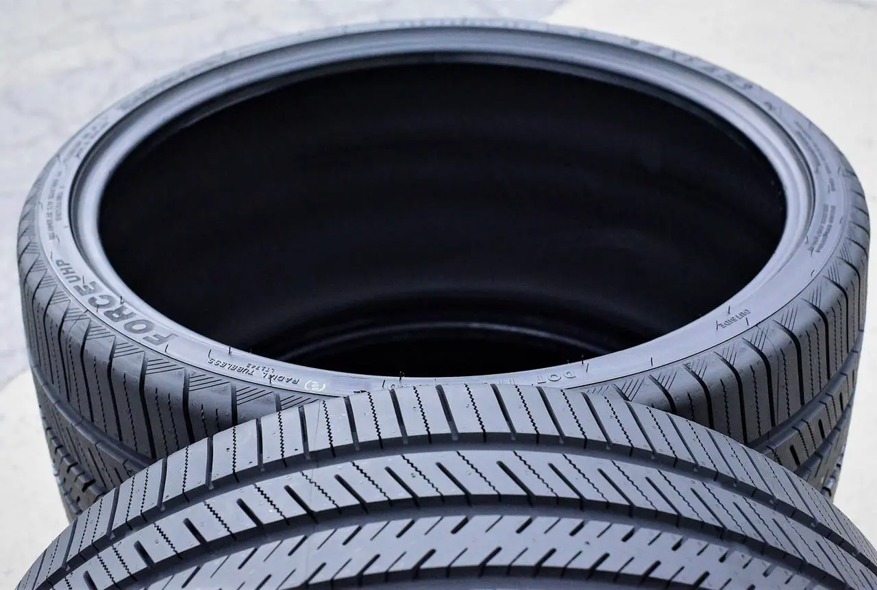 Alt view image 2 of 7 - 255/30R26 99W XL - Atlas Tire Force UHP High Performance All Season Tire