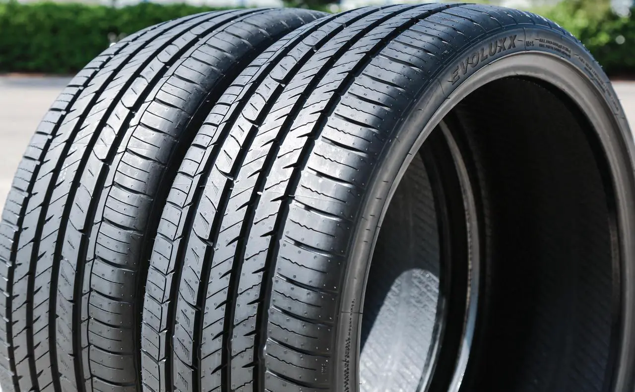 Alt view image 7 of 7 - 255/65R18 111T - MRF Wanderer A/T A3 All-Terrain Tire