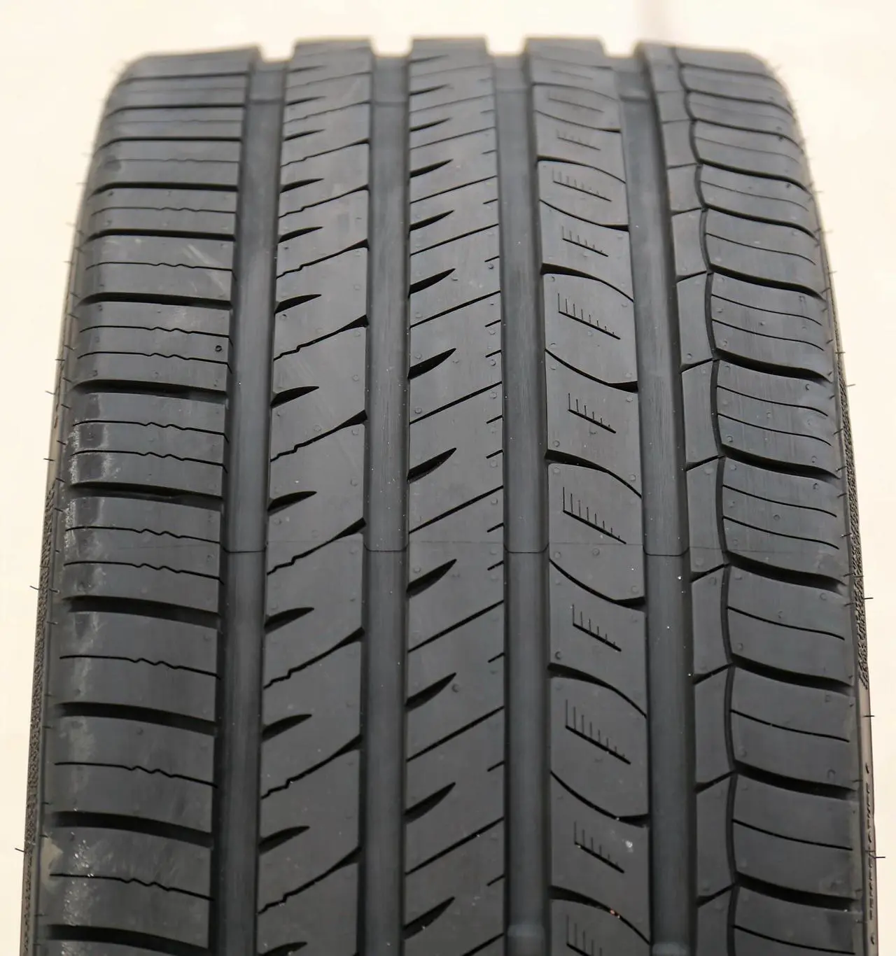 Alt view image 3 of 7 - 255/30R24 97W XL - Evoluxx Capricorn UHP High Performance All Season Tire