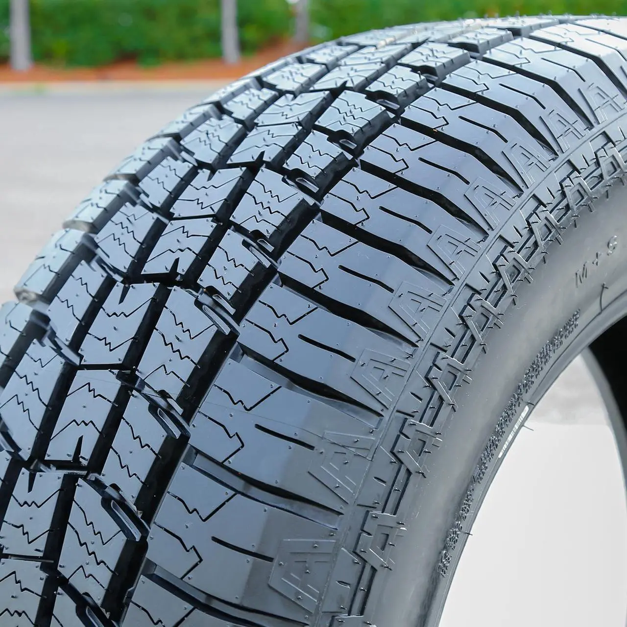 Alt view image 2 of 7 - 265/70R16 121/118S E (10 Ply) - Landgolden LGT57 A/T All-Terrain Tire