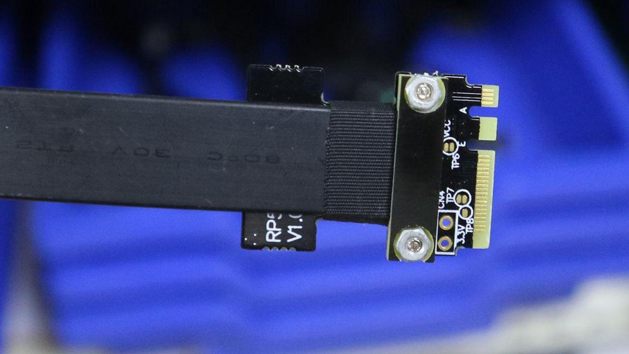 Alt view image 3 of 4 - mPCIe mini PCIe Card to M.2 NGFF Adapter-15CM