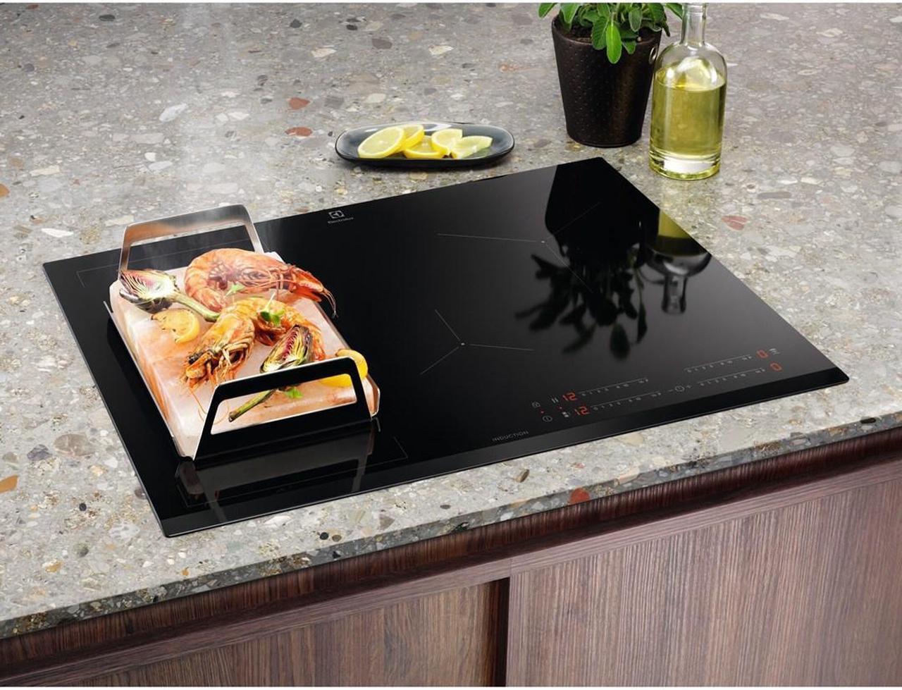 Electrolux EIV734 Black Built-in 68 cm Zone induction hob 4 zone(s)