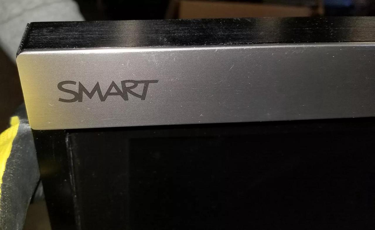 Alt view image 2 of 4 - Smart Board SBID8075i-G5 75" 4K Interactive Whiteboard LED Touch Display