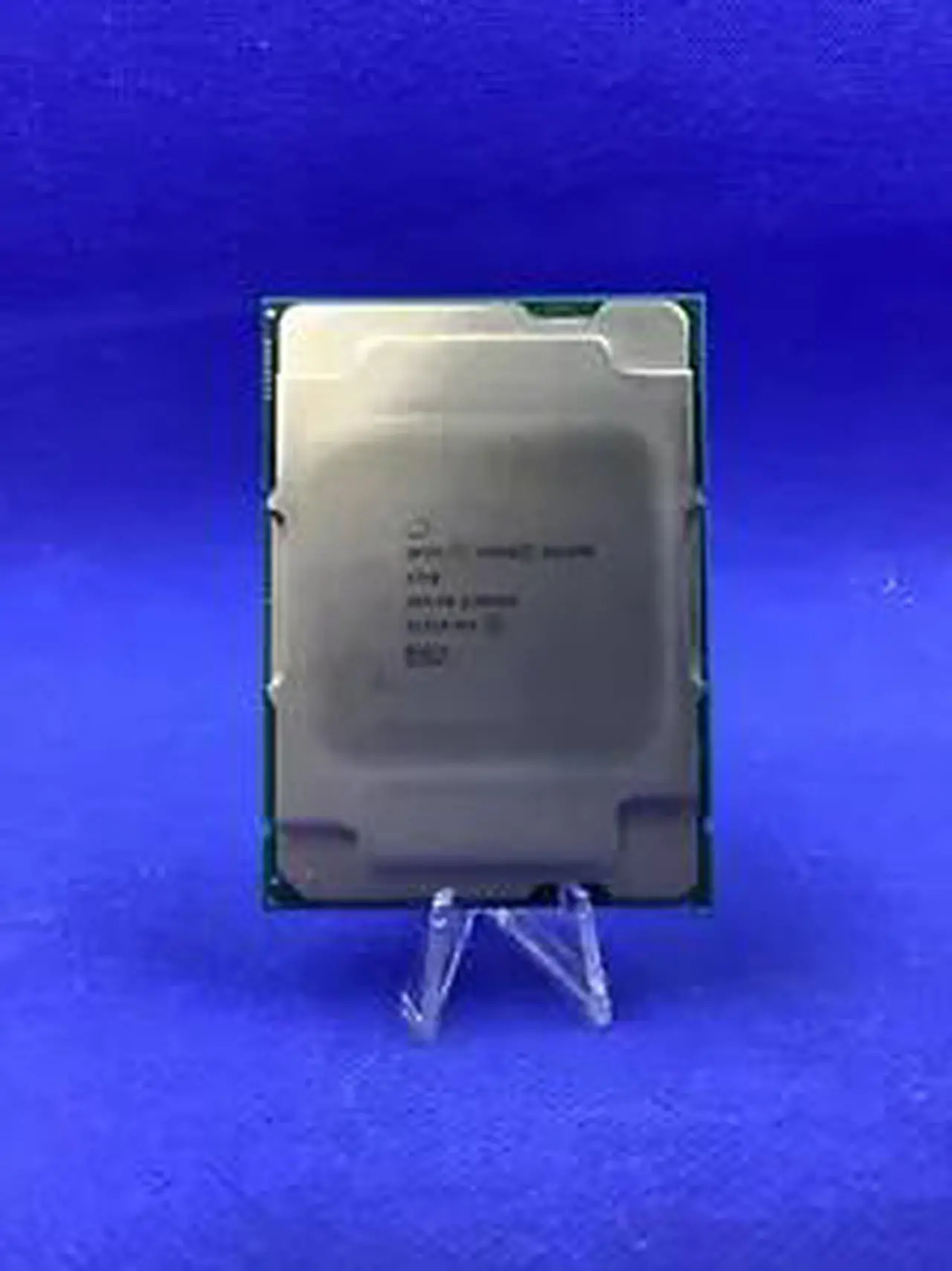 Alt view image 4 of 6 - SRKXN Intel Xeon Silver 4310 12-Core 2.10GHz 18MB 120W FCLGA4189 Processor