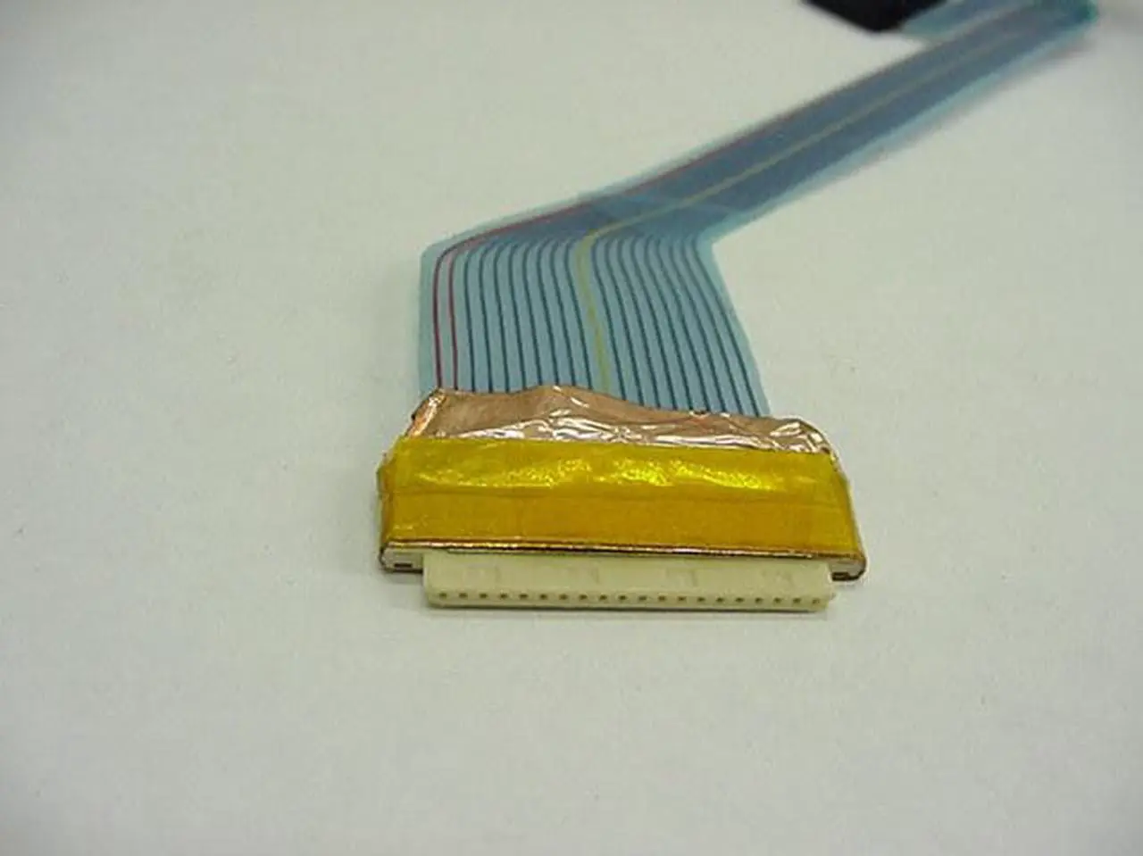 Main image of Dell OEM Inspiron 7500 15" LCD Flex Cable 6573T