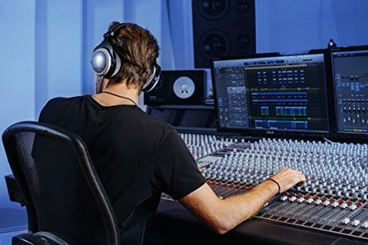 Alt view image 5 of 12 - New Beyerdynamic DT-880-PRO-250 Semi Open Studio Reference Monitor Headphones