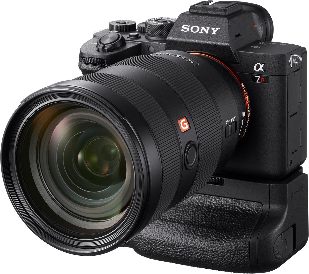 Alt view image 9 of 17 - vertical grip for sony alpha 7r iv  vgc4em