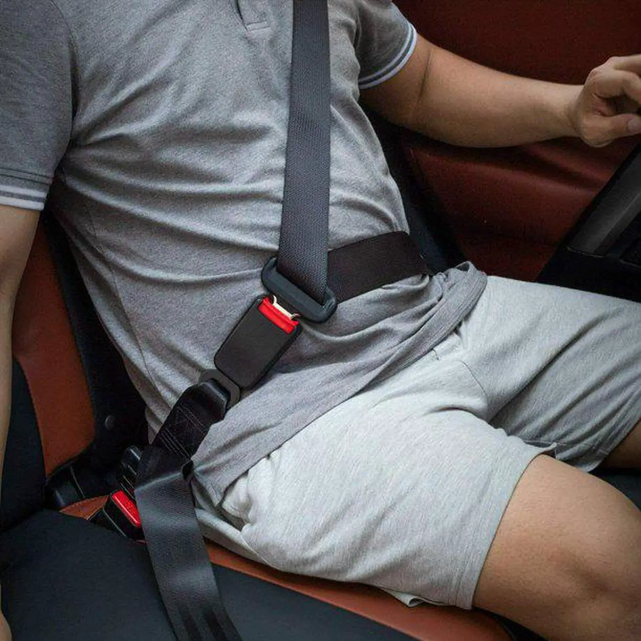 Main image of 2pcs Seat Belt Extender 10" Car Buckle Extender for Cars, Easy to Install,Black