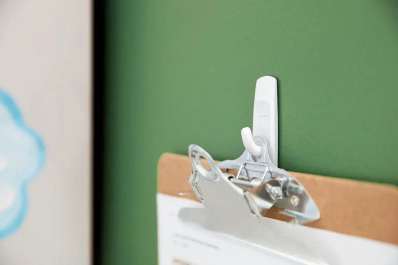 Alt view image 2 of 6 - 3M™ Command™ Mega Pack Utility Hooks, Medium, White, Pack Of 20 Hooks