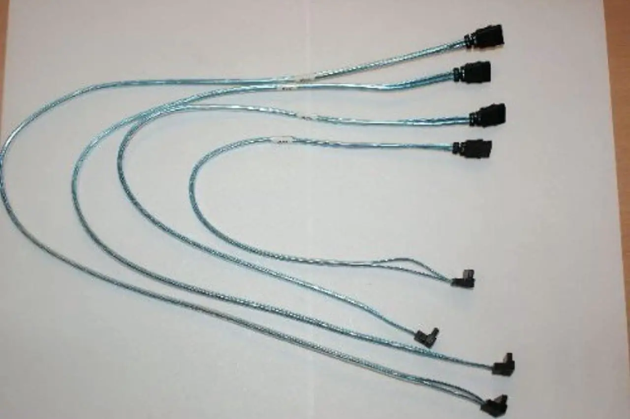 Alt view image 11 of 15 - Supermicro SATA Cable