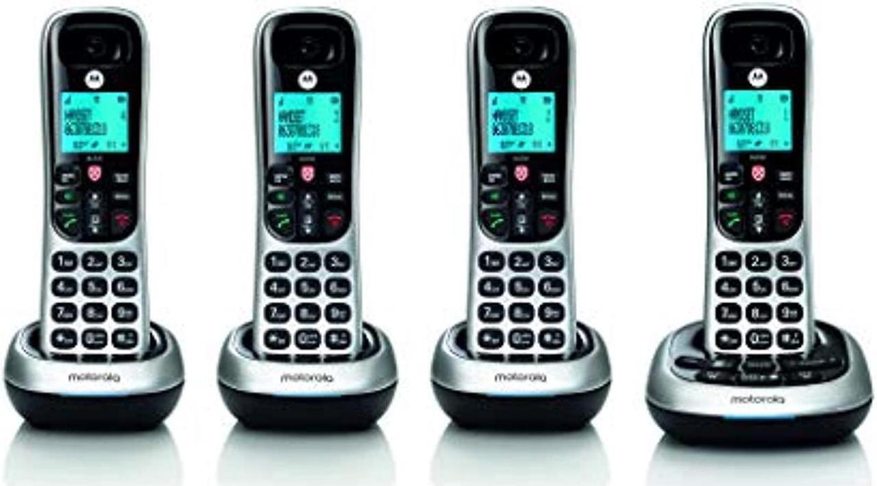 Main image of motorola cd4014 digital cordless phone with answering machine with 4 handsets