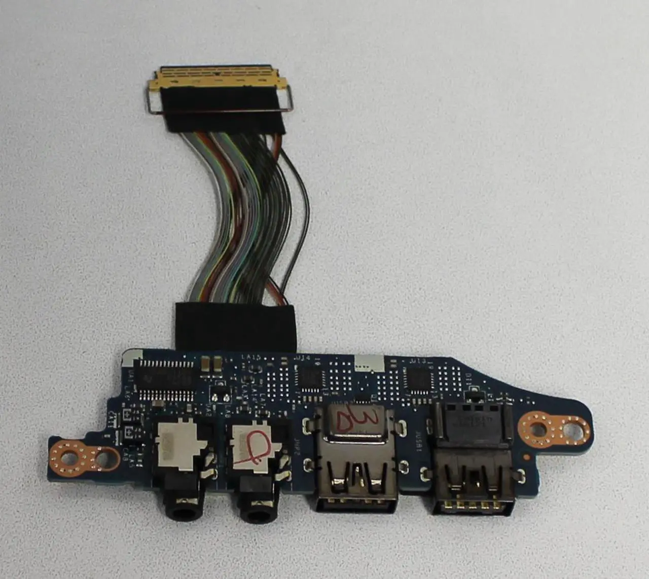 Alt view image 5 of 8 - OEM Alienware 17 R3 USB Audio Port IO Circuit Board T981T